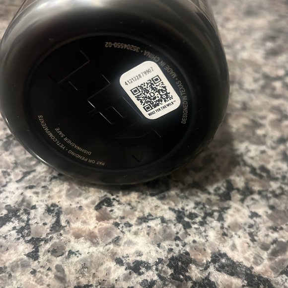 NWT YETI Charcoal Stainless Steel Can Cooler - Picture 4 of 5